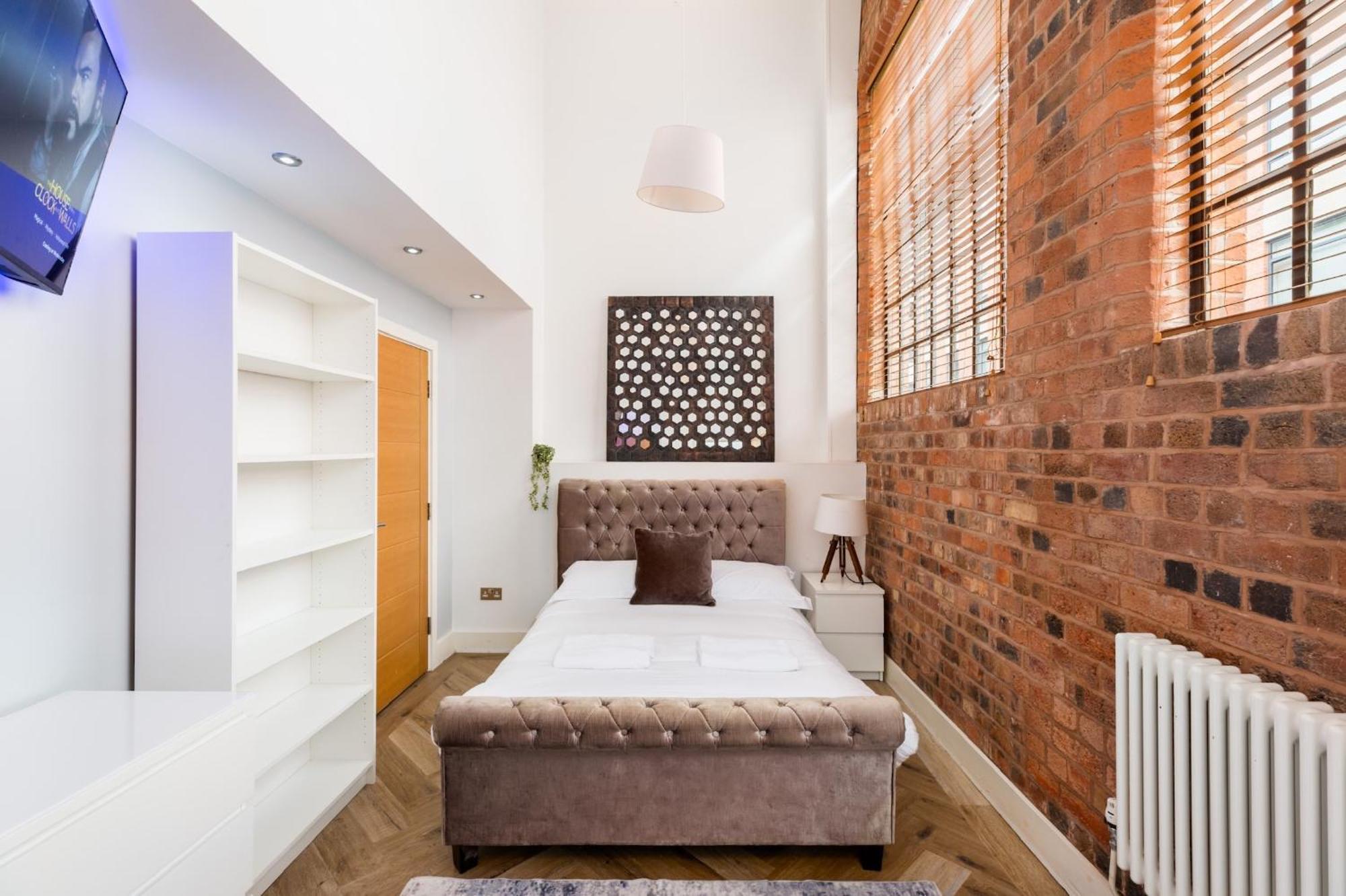 High End Luxury Townhouse In Jq, 4 Bedrooms, Flat Screen Tv In All Rooms, Free Parking, Near Birmingham City Centre Deposit Required Luaran gambar